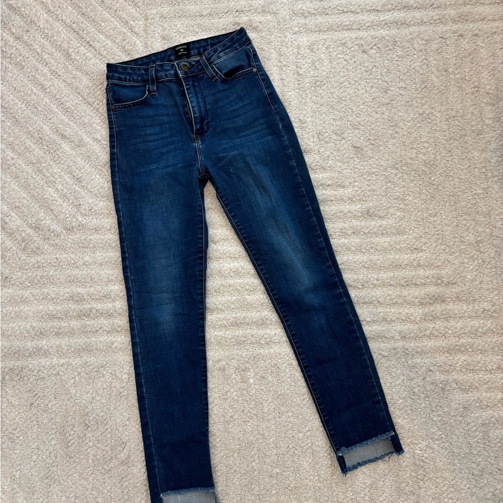 Like New Just Black Women’s Denim Cropped Raw Edge Jeans - Size 26